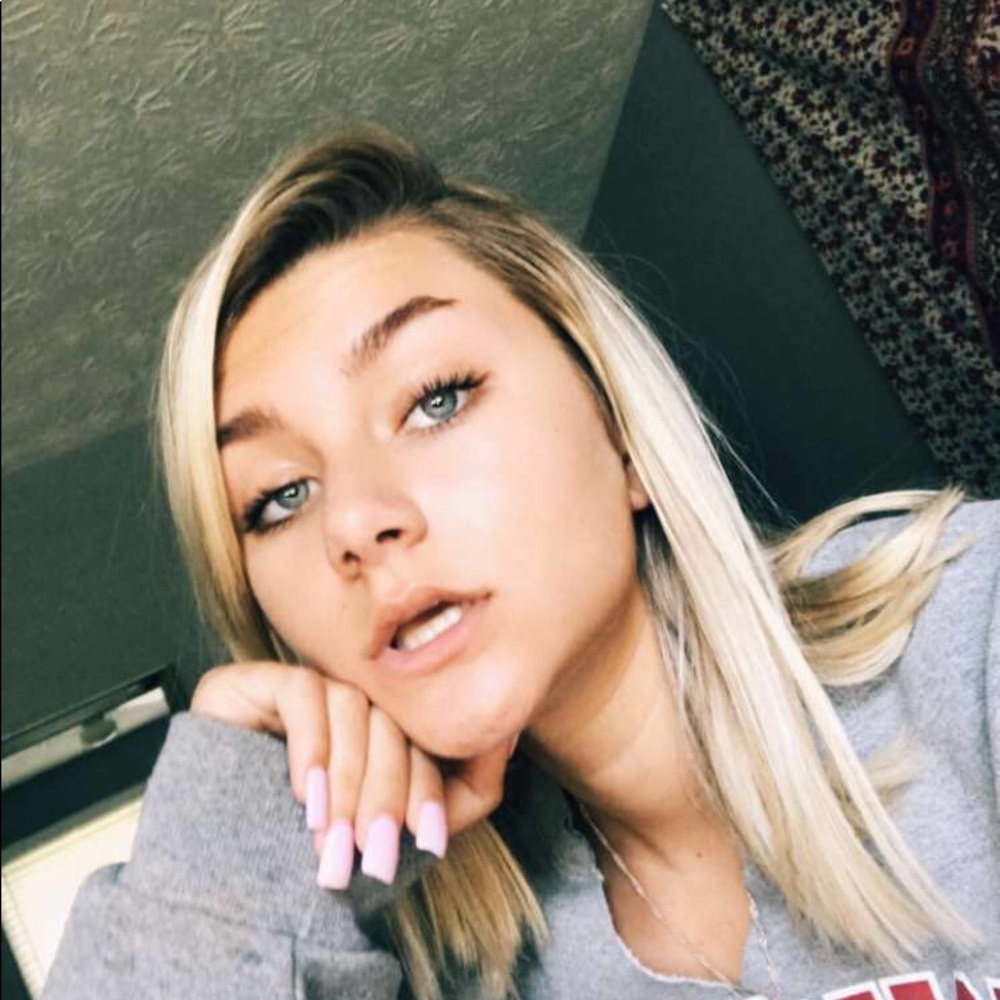 Meet your Posher, Samantha